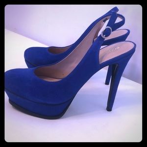 Pour la Victoire Suede Slingback stilettos